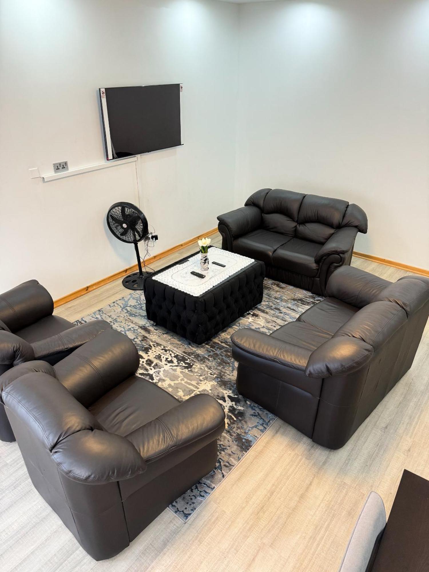 Holiday Villa Хараре Экстерьер фото
